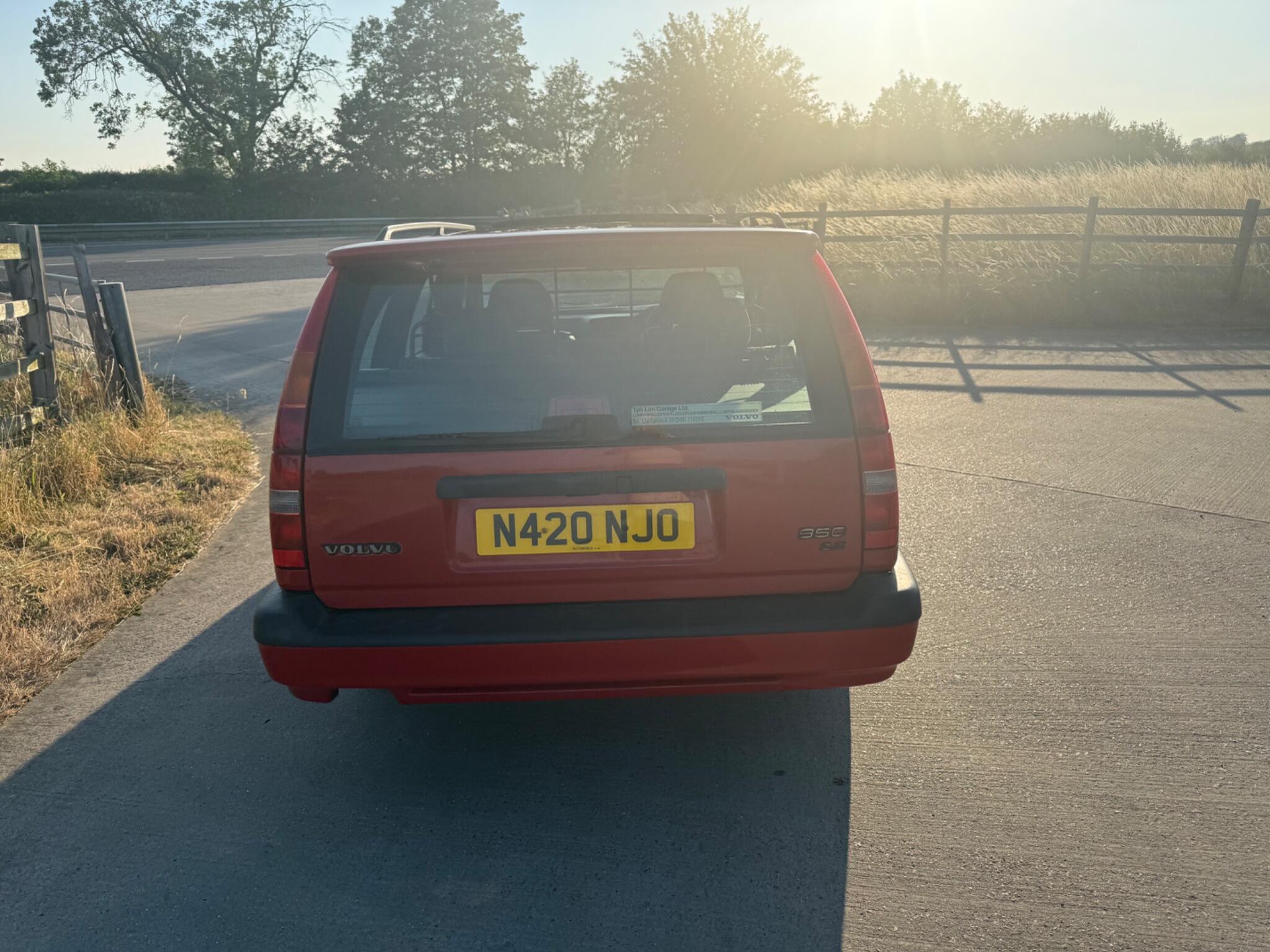 Volvo 850 2.5 20v GLT 5dr — photo 61 of 96